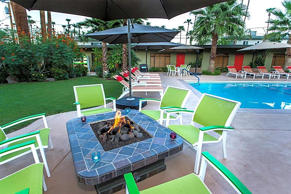 Desert Riviera Hotel