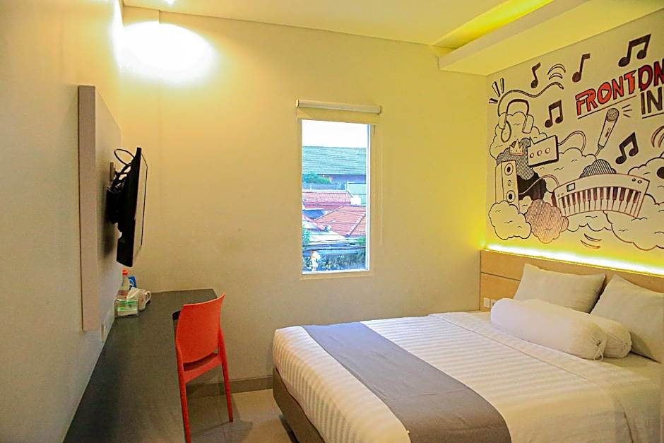 Front One Inn Sidoarjo