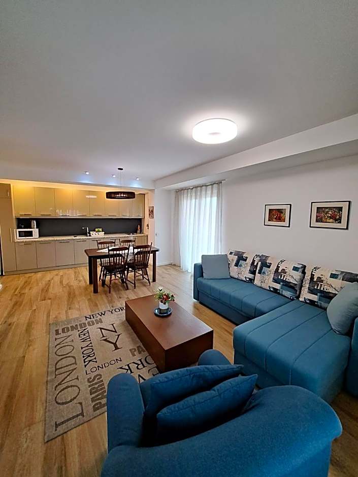 Foxxy Luxury Apartments