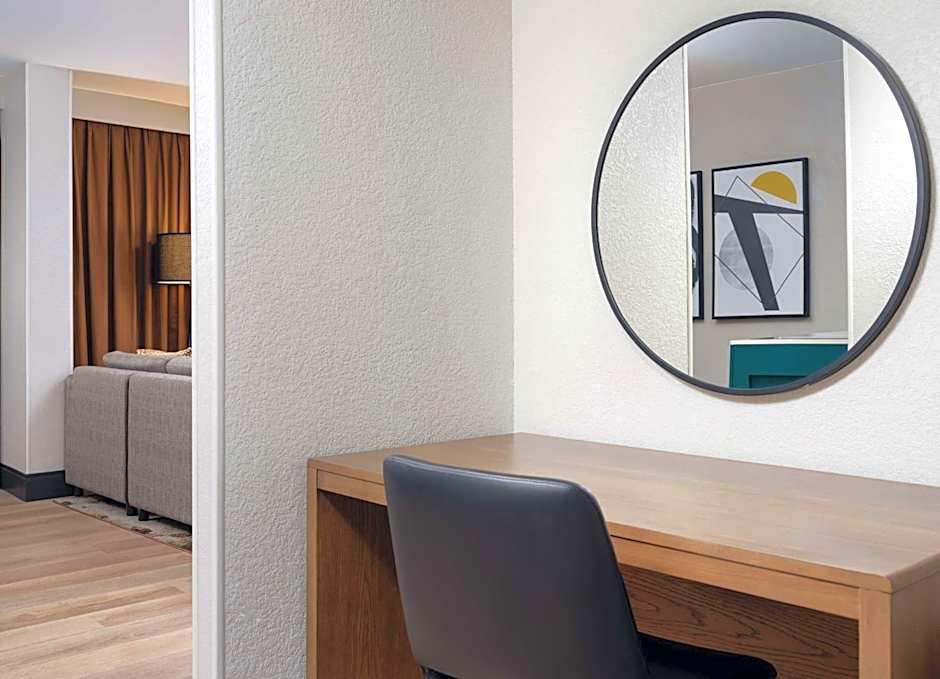 Embassy Suites By Hilton Hotel Memphis