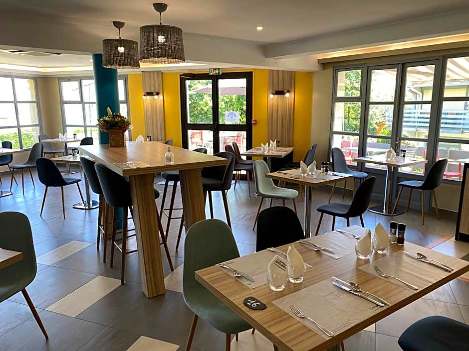 Hotel Restaurant Campanile De Saumur
