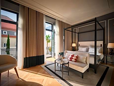 1 King Bed, Terrace