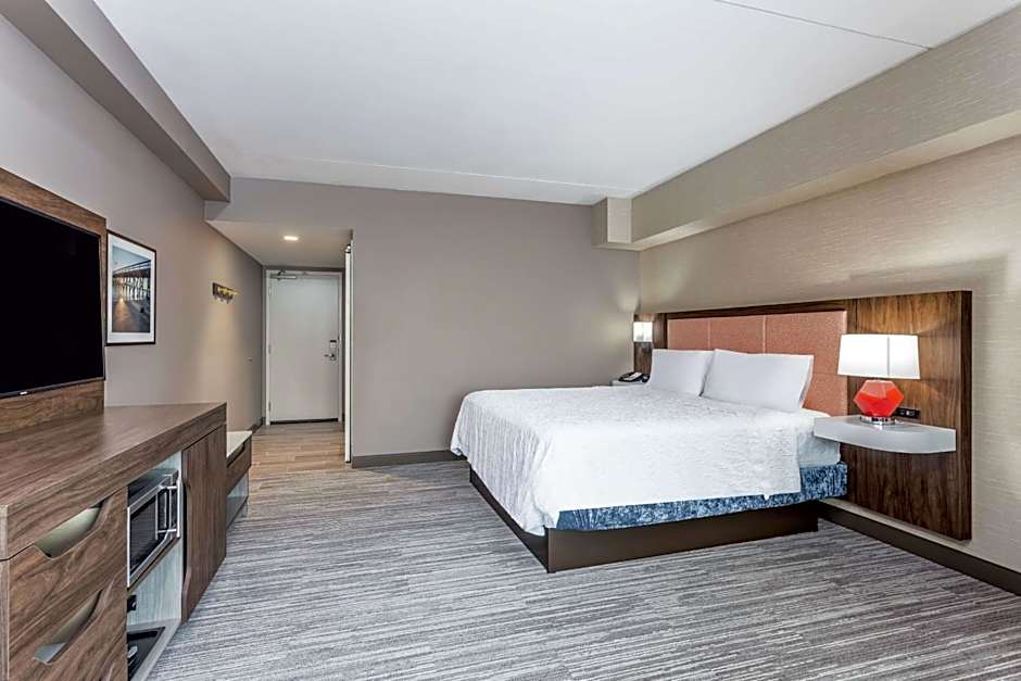 Hampton Inn & Suites Kittery-Portsmouth