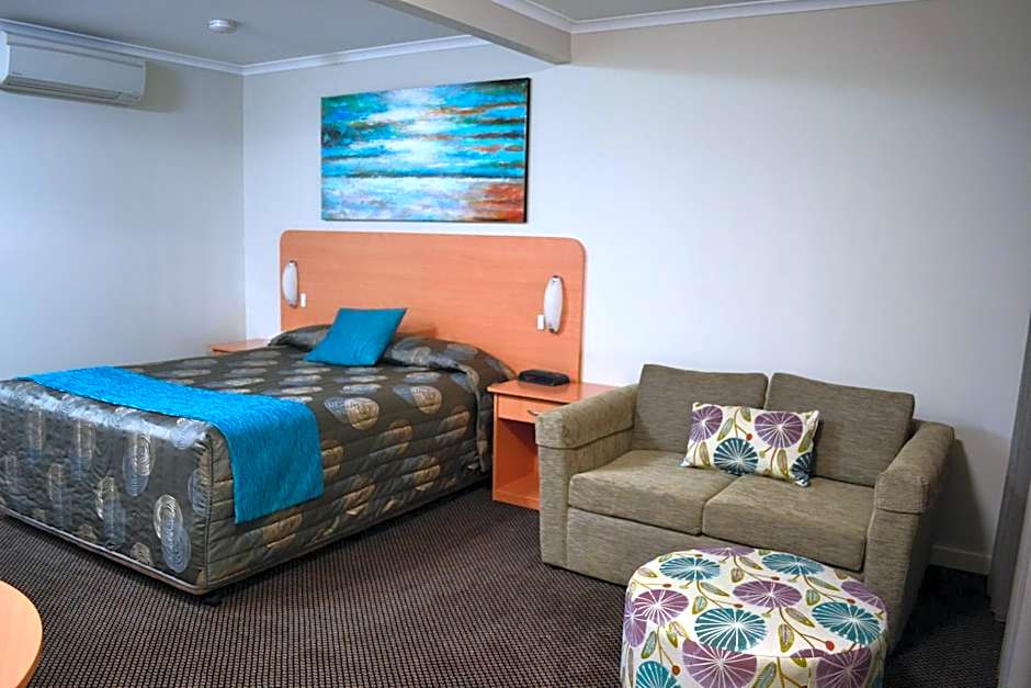 Cattlemans Country Motor Inn & Serviced Apartments