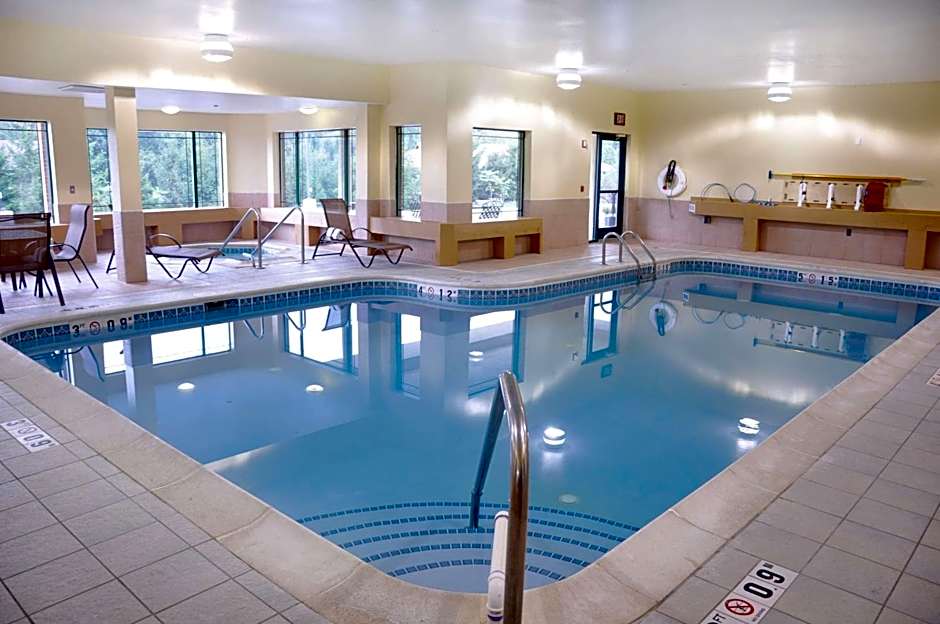 Best Western Plus Kalamazoo Suites