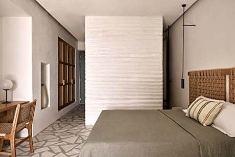 JUNIOR SUITE POOL VIEW