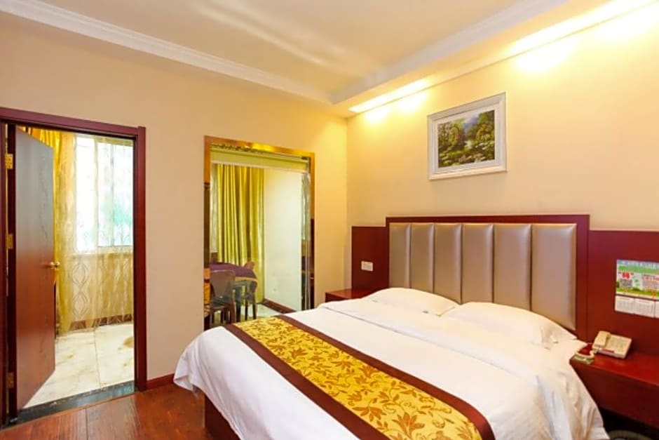 GreenTree Inn JiangSu Wuxi Jiangyin City QinGYAng Town Fuqian Road Express Hotel