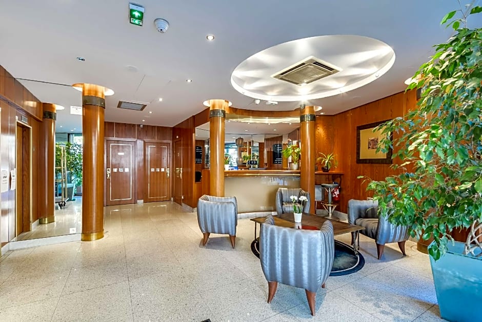 Villa Luxembourg – Paris, TX