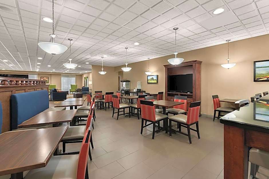 Comfort Suites Commerce