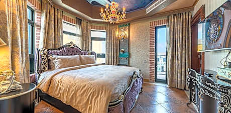 Deluxe Double Room with Balcony - Non-Smoking