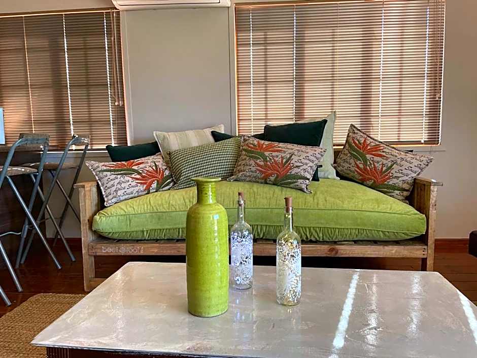 Klein Karoo Game Lodge