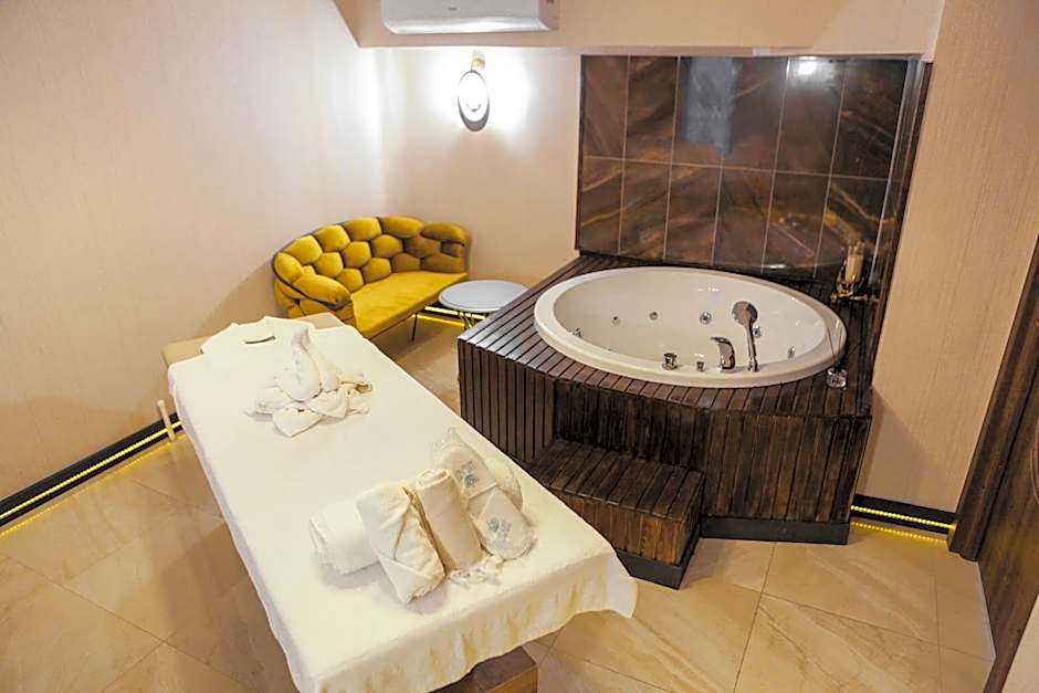 The Life Hotel & Spa