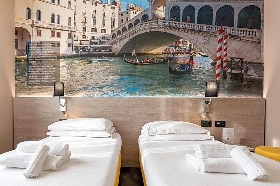 Jet Hotel, Sure Hotel Collection by Best Western