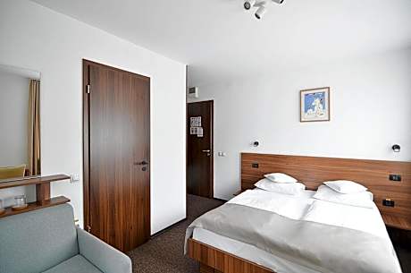 Double Room with Extra Bed