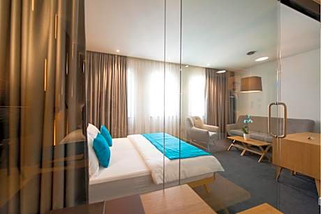 Two-Bedroom Suite