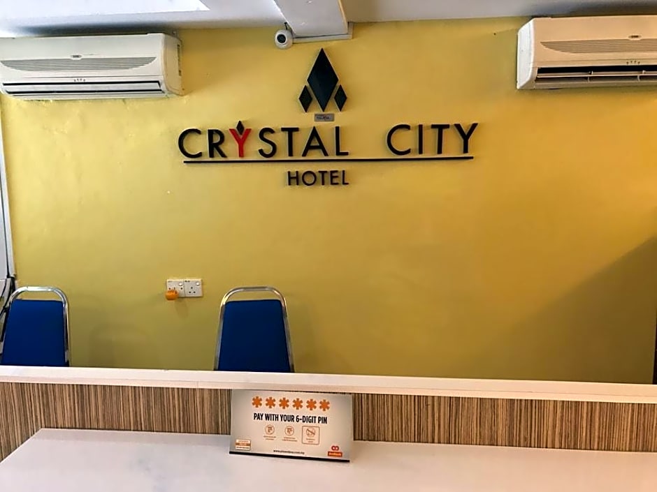 OYO 443 Crystal City Hotel