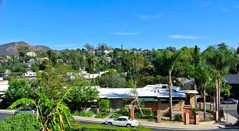Bed and Breakfast in Hollywood Hills