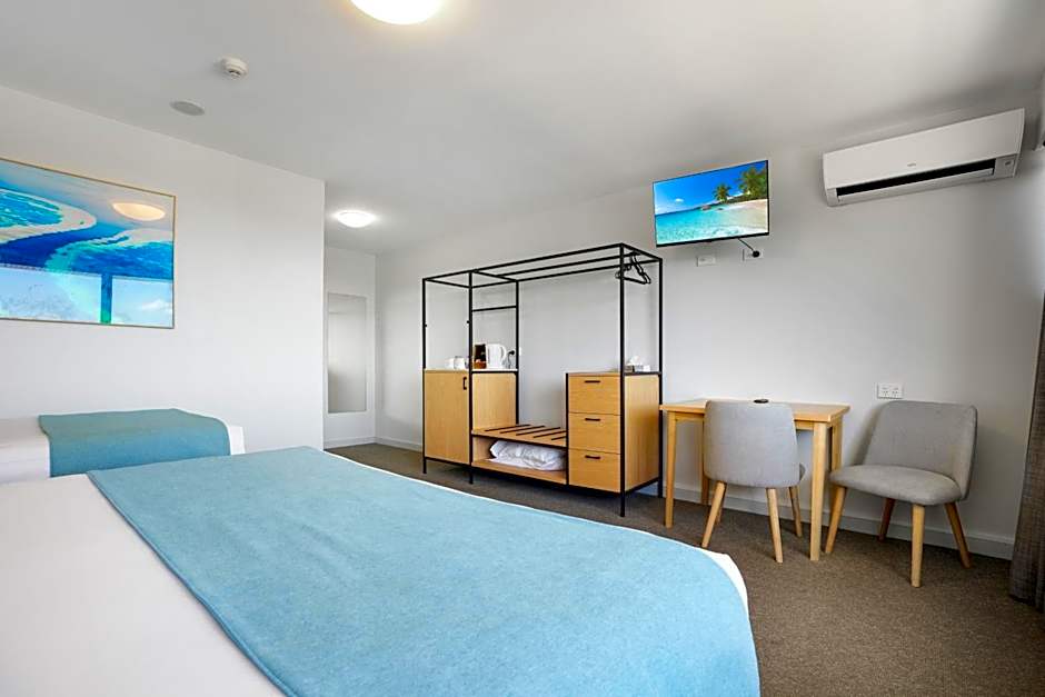Gladstone Reef Hotel Motel