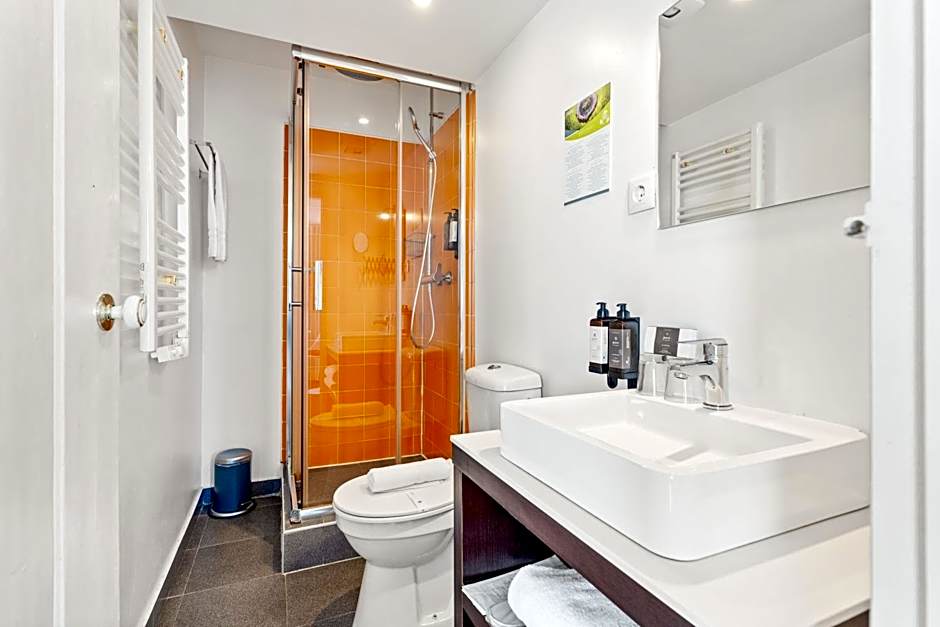 Casa do Jasmim by Shiadu