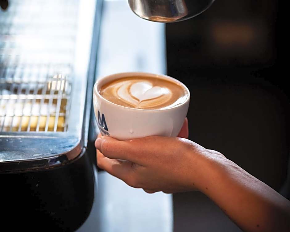 Conscious Hotel Amsterdam City - The Tire Station