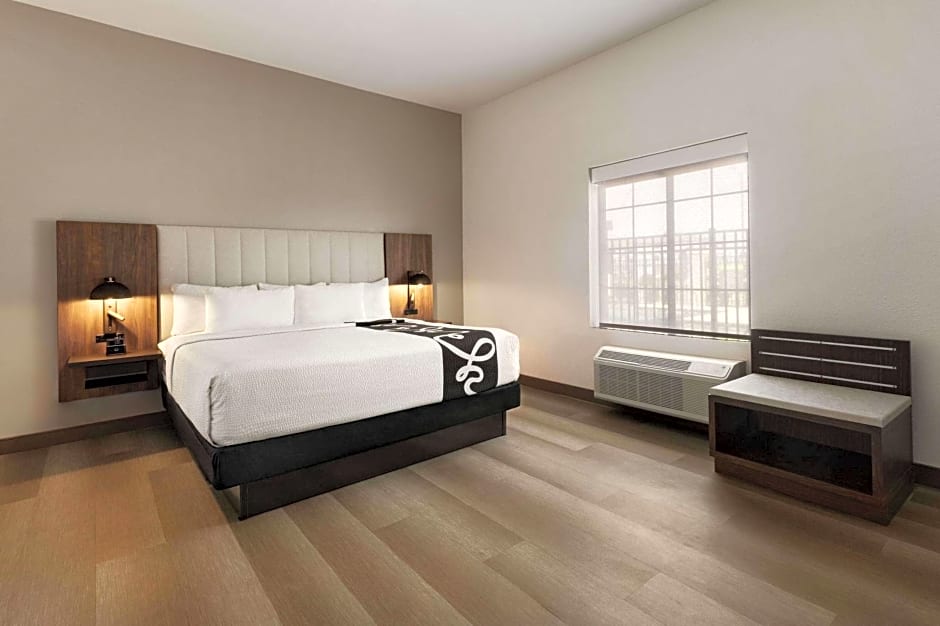 La Quinta by Wyndham Port Arthur