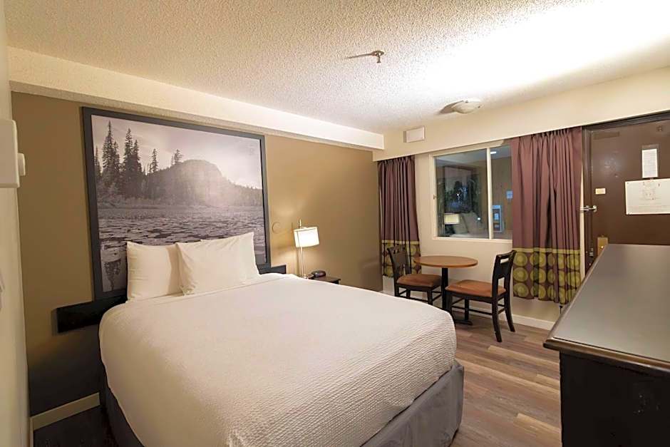 Super 8 by Wyndham Prince George