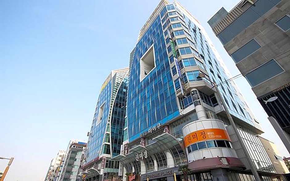 Ocean 2 Heaven Hotel