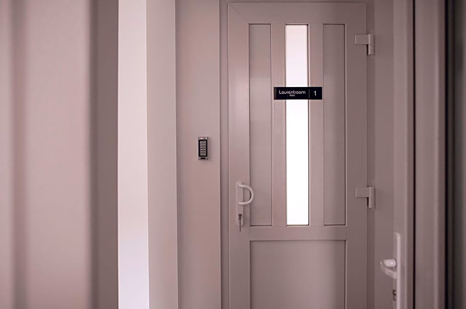 Laurentroom Hotel