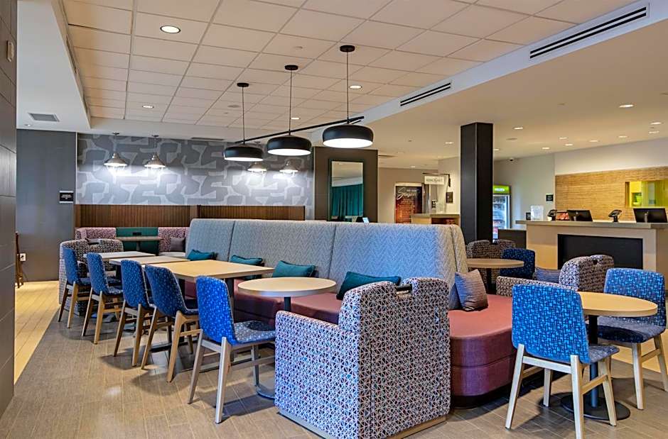 Home2 Suites By Hilton West Edmonton