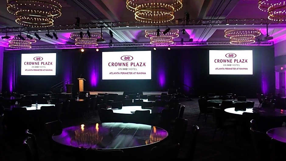 Crowne Plaza Atlanta Perimeter at Ravinia by IHG