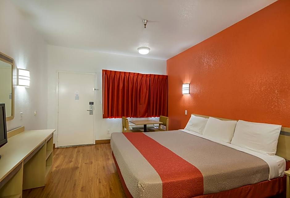 Americas Best Value Inn & Suites Humble