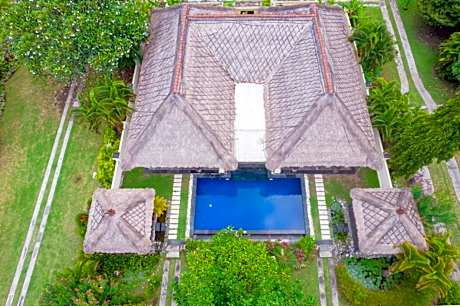 Jepun Oceanfront Villa #2
