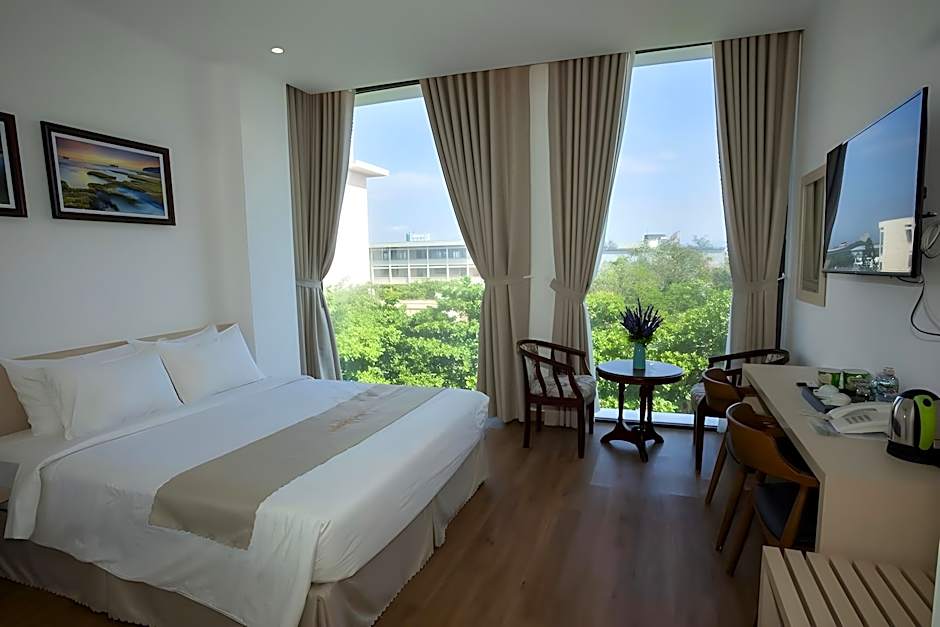 Lucky Hotel