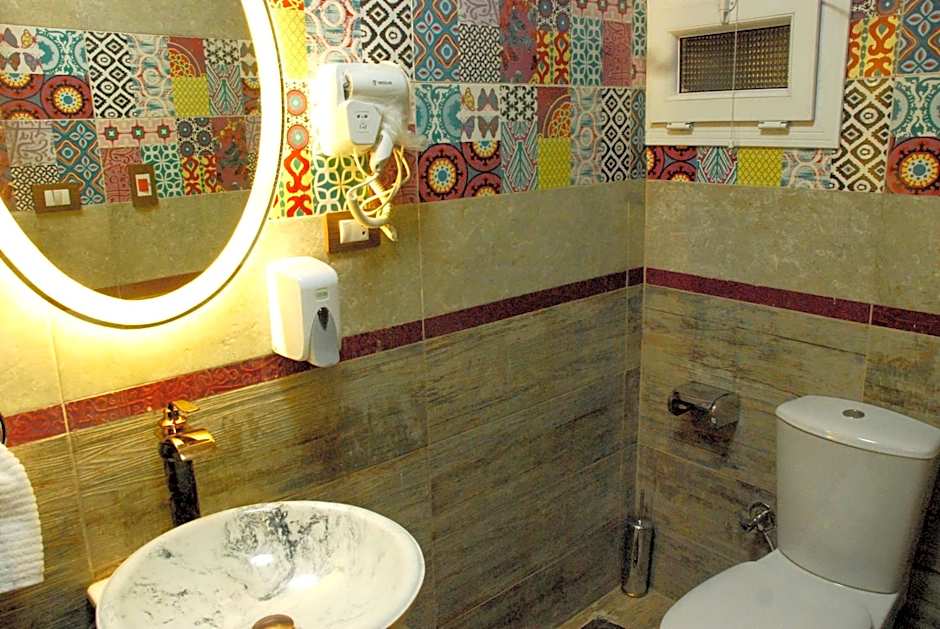 Pyramids Planet Hotel