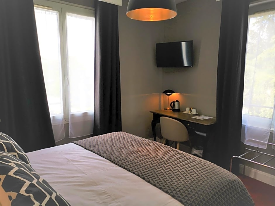 Le Boeuf Couronné - Hôtel & Restaurant Chartres- Logis Hotels
