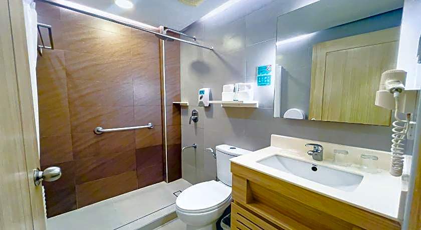 Microtel by Wyndham Tarlac