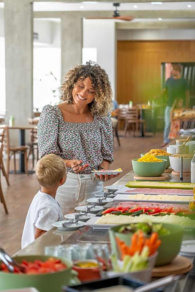 Dorisol Buganvilia Studio Hotel