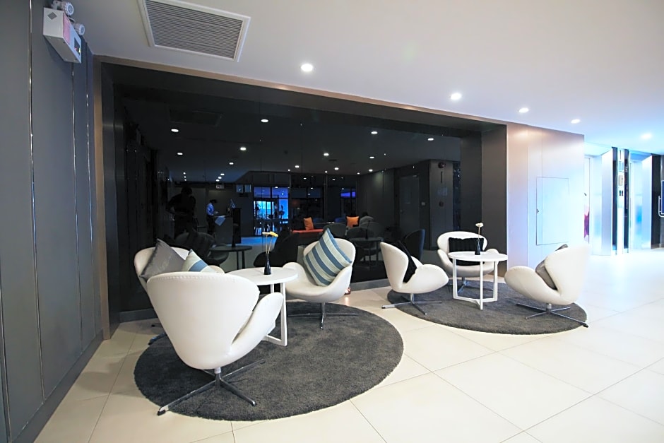 Xen Hotel Nakhon Pathom