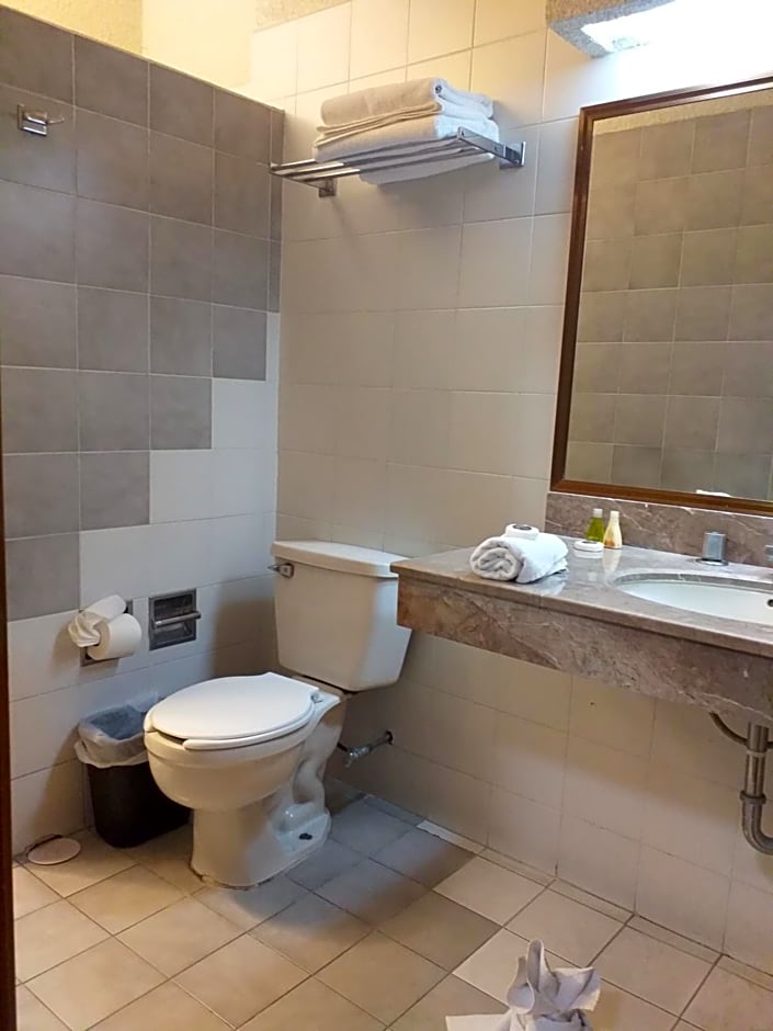 HOTEL TRUEBA