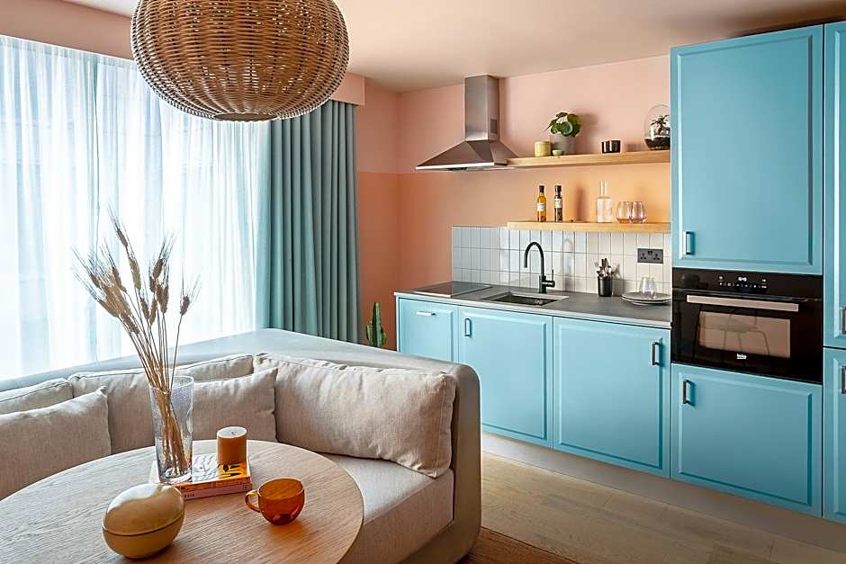 Bermonds Locke, Tower Bridge 