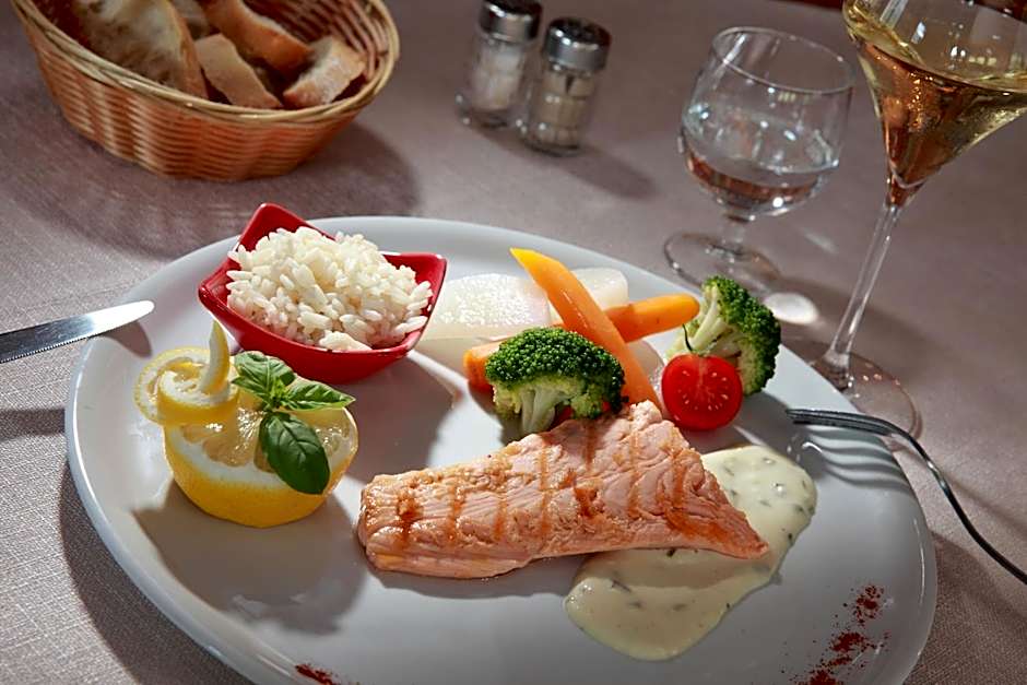 Logis Hôtel Le Vétiné