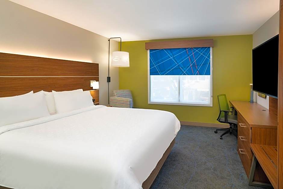 Holiday Inn Express and Suites Dahlonega - University Area By IHG