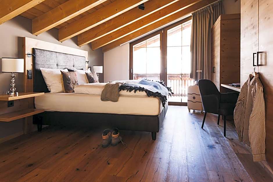 PUR Suites & Chalets