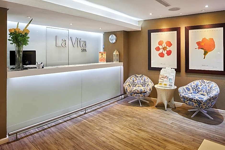 First Group Breakers Resort - Official