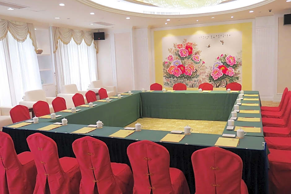 Rongjiang Hotel