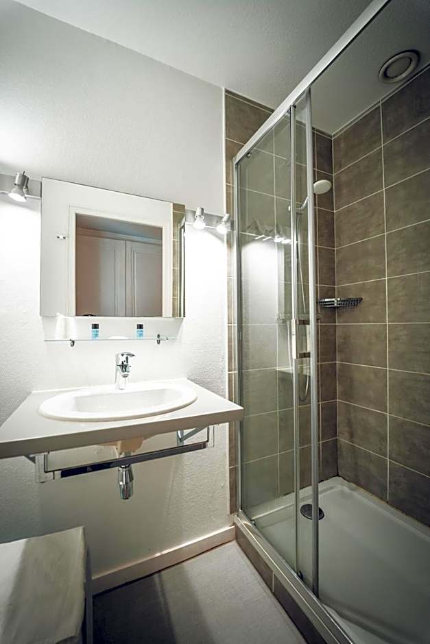 Logis Hôtel Vuillot