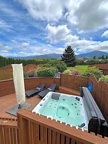 Vibrant Living Retreat