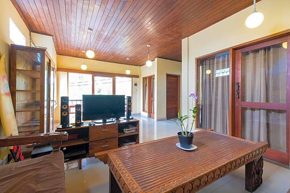 The point surfcamp Bali
