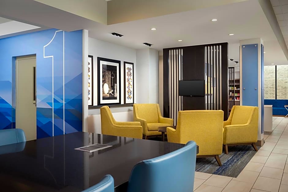 Holiday Inn Express & Suites PITTSBURGH NORTH SHORE