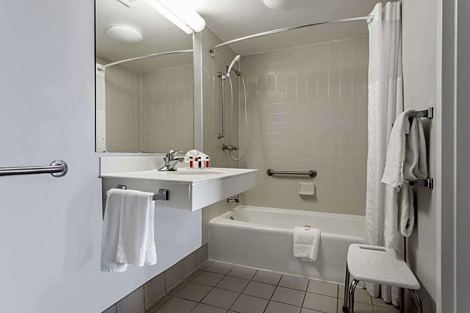 Extended Stay America Suites - Bristol